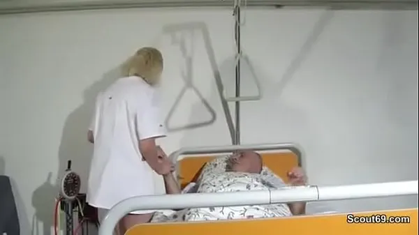 Isoja German Nurse seduce to Fuck by old Guy in Hospital who want to cum last time lämpimiä videoita