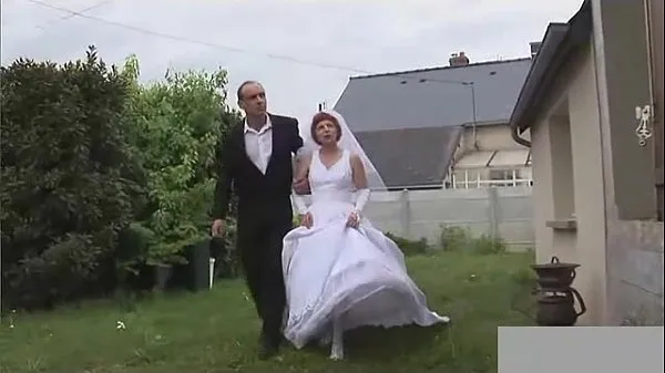 Büyük Granny fisted with wedding dress sıcak Videolar