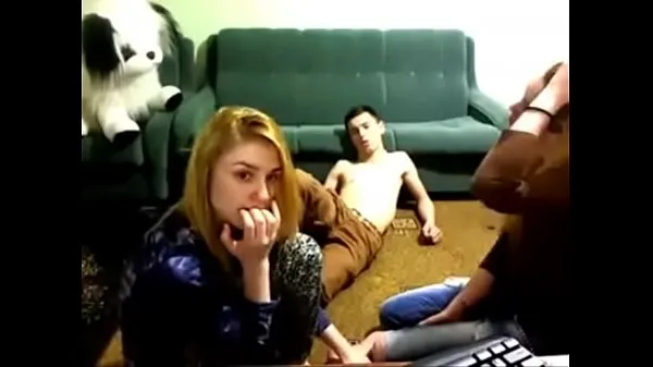 Veliki Twin fucked on webcam - watch live at topli videoposnetki