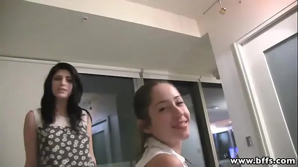 Adorable teen girls pajama party and one of the girls with glasses gets her pussy pounded by her friend wearing strapon dildo Video hangat besar