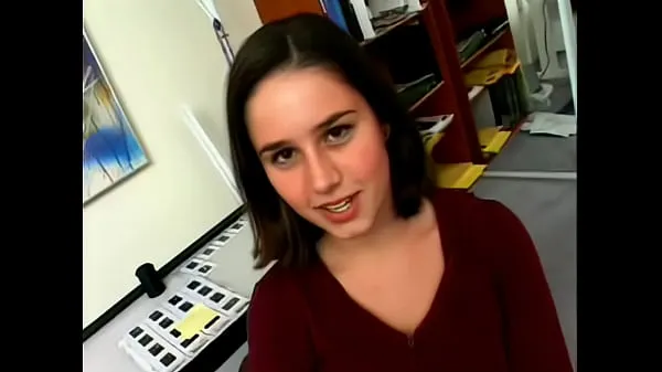 Stora 18 year old Kacey Kox Initiation varma videor