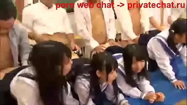 Duże yaponskie shkolnicy polzuyuschiesya gruppovoi seks v klasse v seredine dnya (1 ciepłe filmy