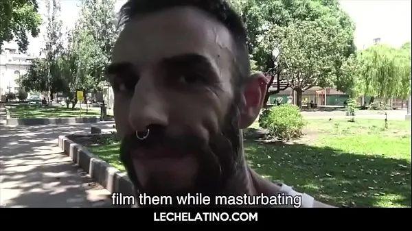 Straight Latino Hunk Sucks Cock In Back Alley Video hangat besar