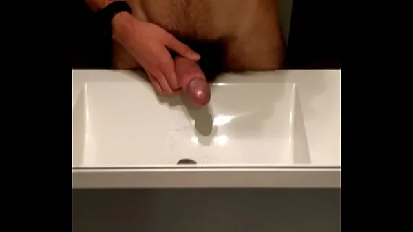 Big Wanking and cum, a good handjob warm Videos