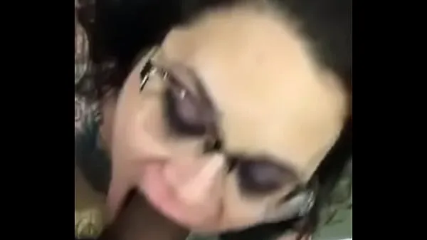 Stora This slut loves sucking dick varma videor