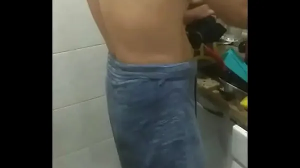 大 Brazilian boy 温暖的视频