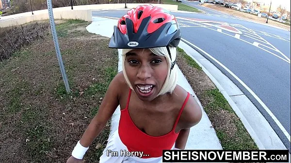 Grosses 4k UHD Ebony Big Ass Riding My Bike & Gros seins Nudité en public Msnovember vidéos chaleureuses