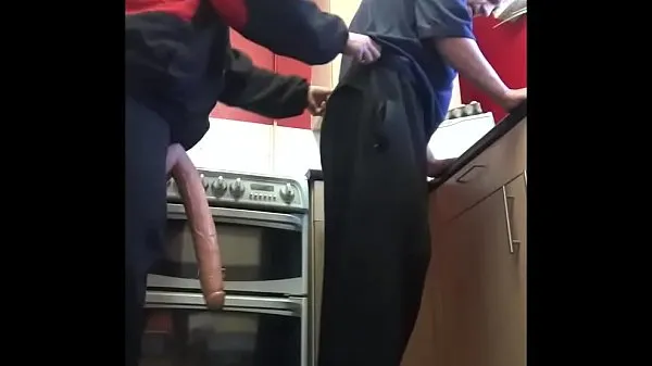 مقاطع فيديو رائعة bisexual guy films himself getting his ass pegged with a large dildo by masked girlfriend in the kitchen رائعة