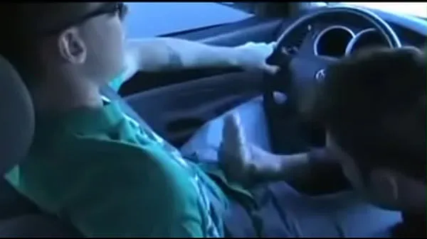 Velká sucking while driving vřelá videa