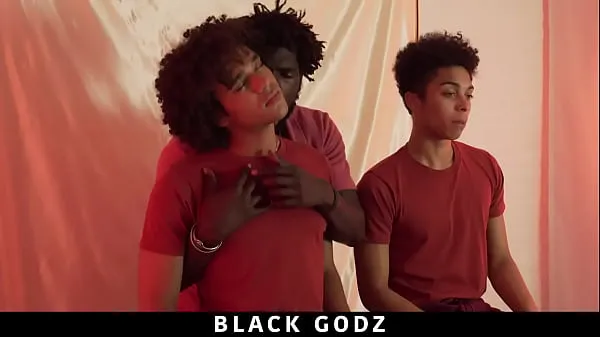 Grosses Grandes bites noires ébène jeunes gars trio gay vidéos chaleureuses
