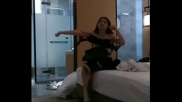 크고 Filming secretly playing sister calling Hanoi in the hotel 따뜻한 동영상