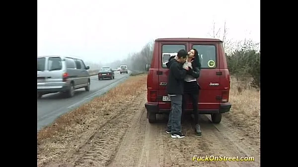 بڑے Brunette babe fucked on street گرم ویڈیوز