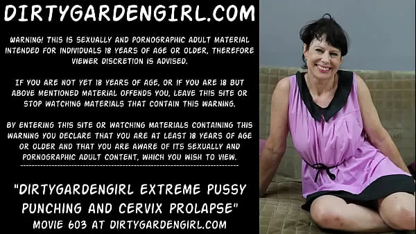 مقاطع فيديو رائعة Dirtygardengirl extreme pussy and cervix prolapse رائعة