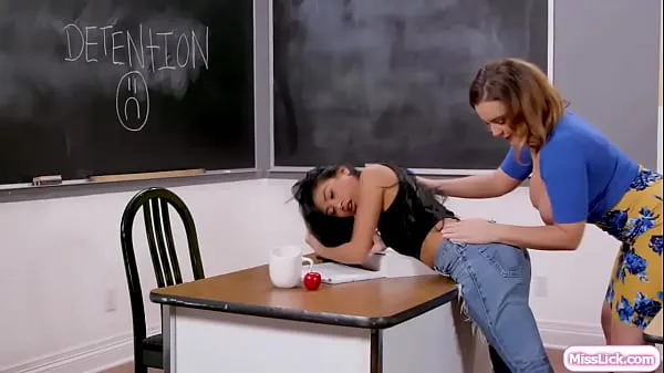 Duże Busty teacher gives asian an oral lesson ciepłe filmy