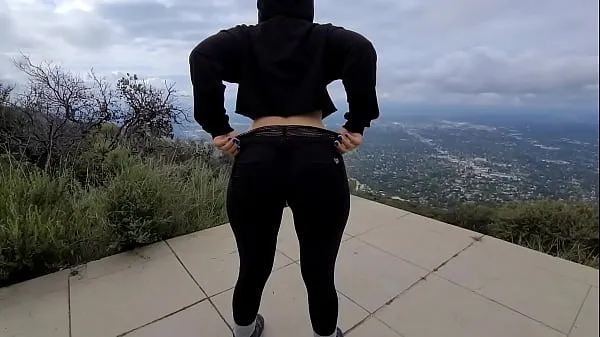 크고 Fucking big ass Latina on a hiking trail on a popular Los Angeles trail 따뜻한 동영상