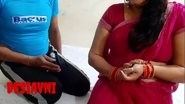 Avni step sister is going to on date with boyfriend on new year but her brother convince her to hard sex with him Video hangat Besar