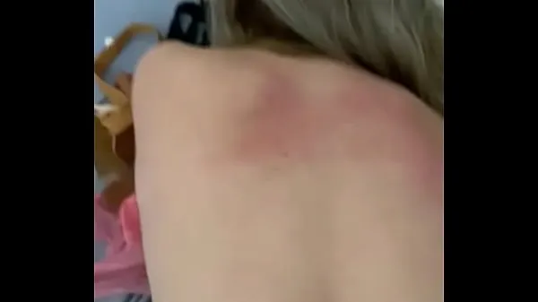 Veliki Blonde Carlinha asking for dick in the ass topli videoposnetki