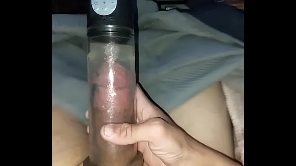 بڑے Julian Aleman using a penis pump for the very first time گرم ویڈیوز