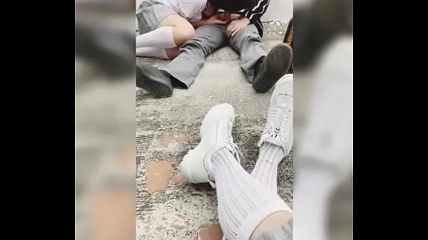 Grosses MEILLEURS AMIS Des étudiants salopes de l'école technique ont enregistré en train de sucer la bite d'un mec et de baiser à l'école! Écolière mexicaine amateur baise en public, étudiant vidéos chaleureuses