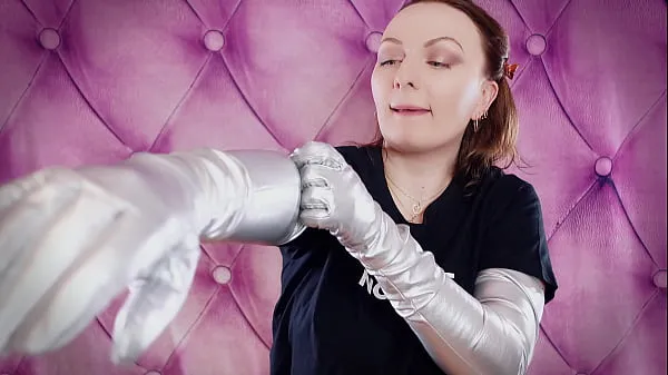 Veľké ASMR: long opera silver shiny gloves by Arya Grander. Fetish sounding free SFW video teplé videá