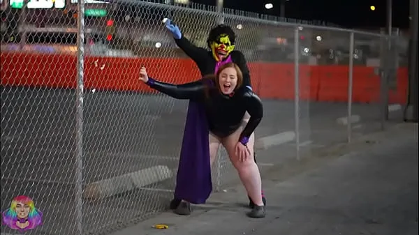 Grandes Gibby The Clown se folla a Mia Dior y Richh Des mientras hacen cosplay en Las Vegasvídeos cálidos