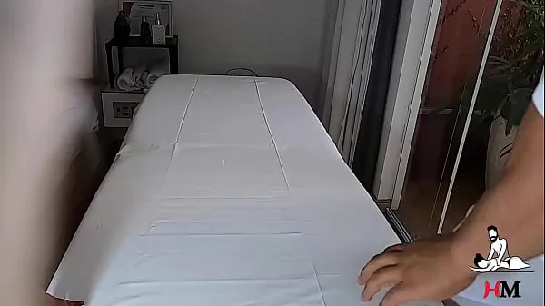 Paciente deixou tirar a calcinha dela e ela pegou e começou a .................CONFIRA - Massagem tântrica Video ấm áp lớn