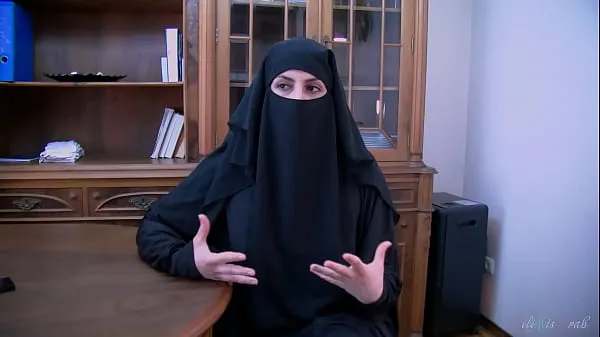 Große Deal des Jahrhunderts und ein Blowjob von einer arabischen Hijab-Schlampe zum Abschluss – Lilimissarabwarme Videos