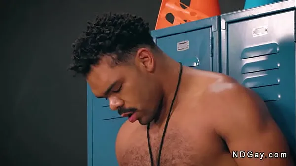 Gay bbc coach fucks players in locker room Video ấm áp lớn