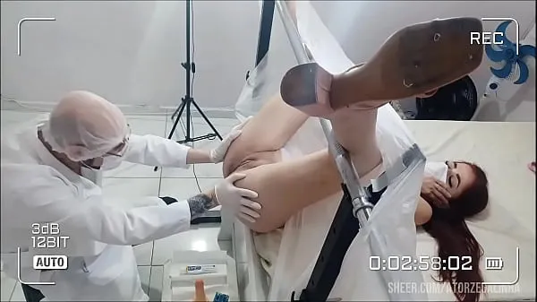 大 Patient felt horny for the doctor 温暖的视频