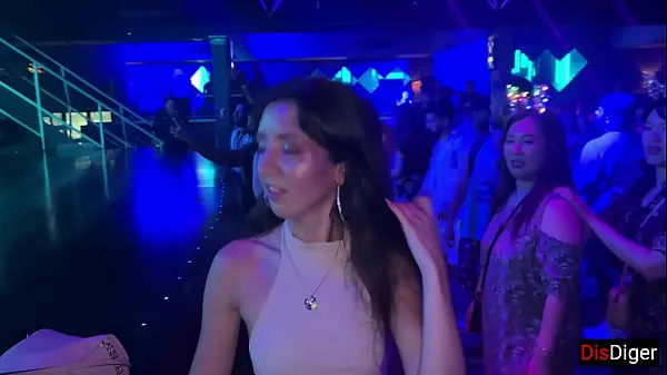 Big Horny girl agreed to sex in a nightclub in the toilet warm Videos
