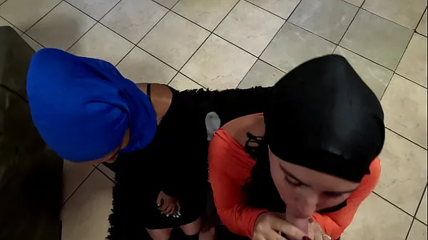 Store Acting like Muslim women, sucking cock with hijabs on our heads, cum facial varme videoer
